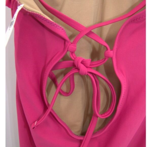 NWT Old Navy Ruffle V-Neck Raspberry Tart One Piece One-Piece Swimsuit Size M - Picture 5 of 7